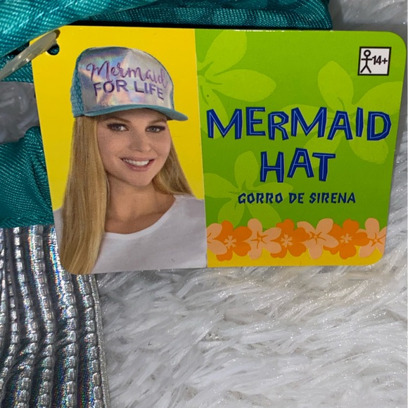 MERMAID WITH TAIL HAT - Picture 3 of 3